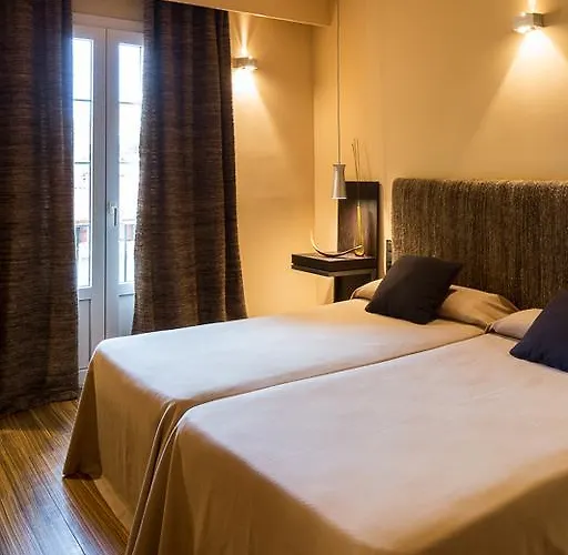 Hotel Huerta Honda 3*