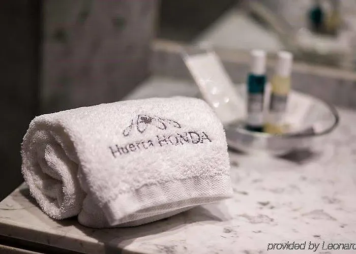 Hotel Huerta Honda 3*